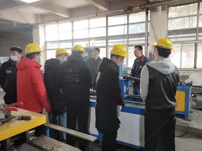 热烈欢迎河南工业大学师生到我司参观学习！